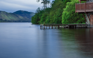 与漫天晚霞相映成趣